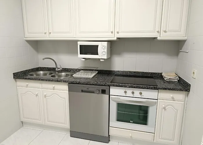 Apartamento En El Centro De Laredo Menendez Pelayo 17