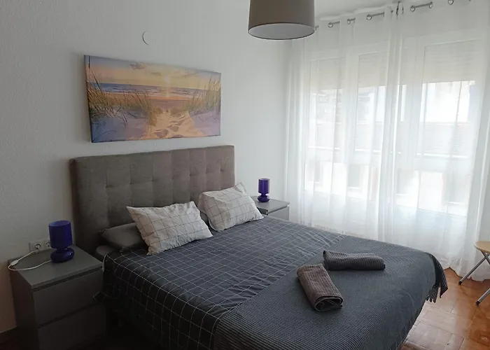 Apartamento En El Centro De Laredo Menendez Pelayo 17
